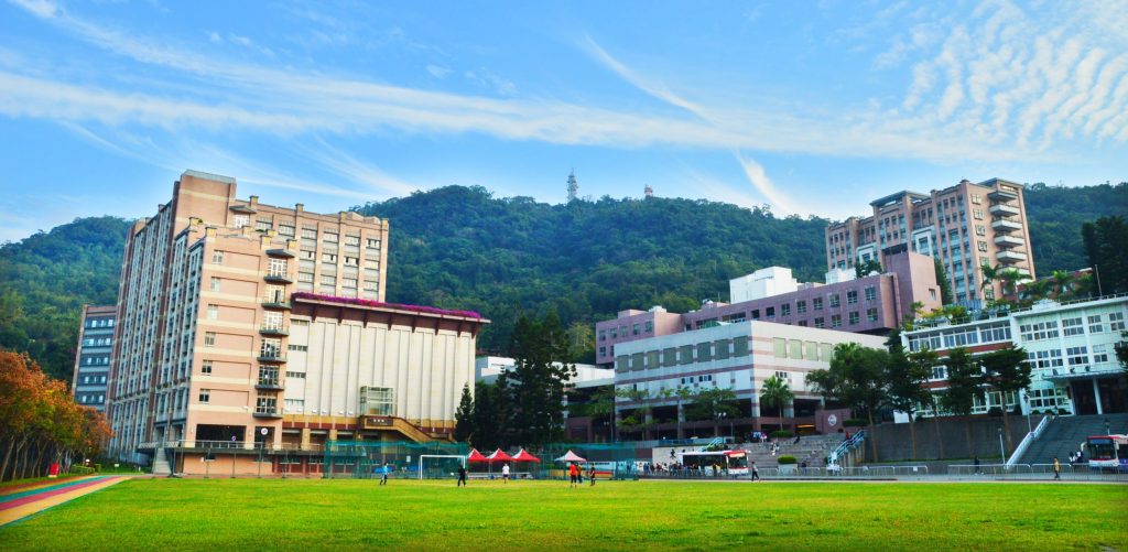 恭賀 🎉巨資學院資料科學系何穗華老師、蘇明祥老師、蘇維宗老師 獲得本校113學年度「績優導師獎」及「熱心導師獎」